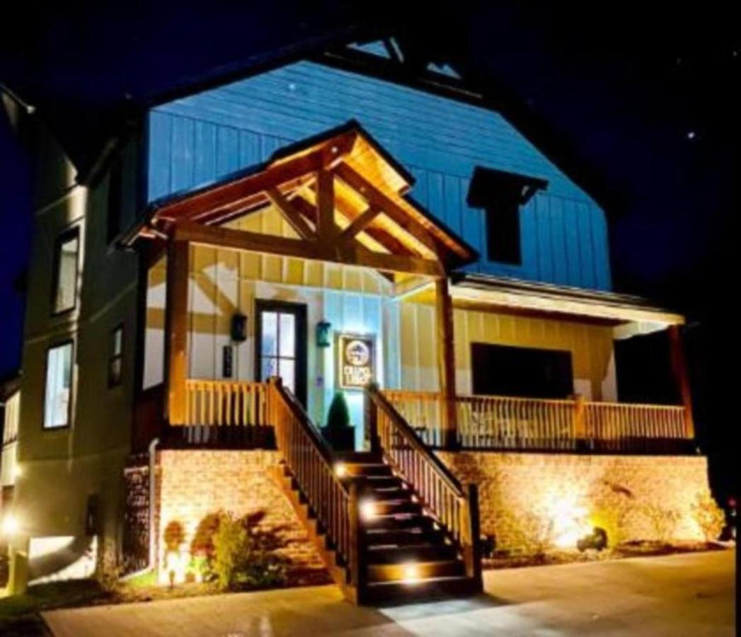 Premier Retreat With Hot Tub, Theater & Pool Table Vila Hollister Exterior foto