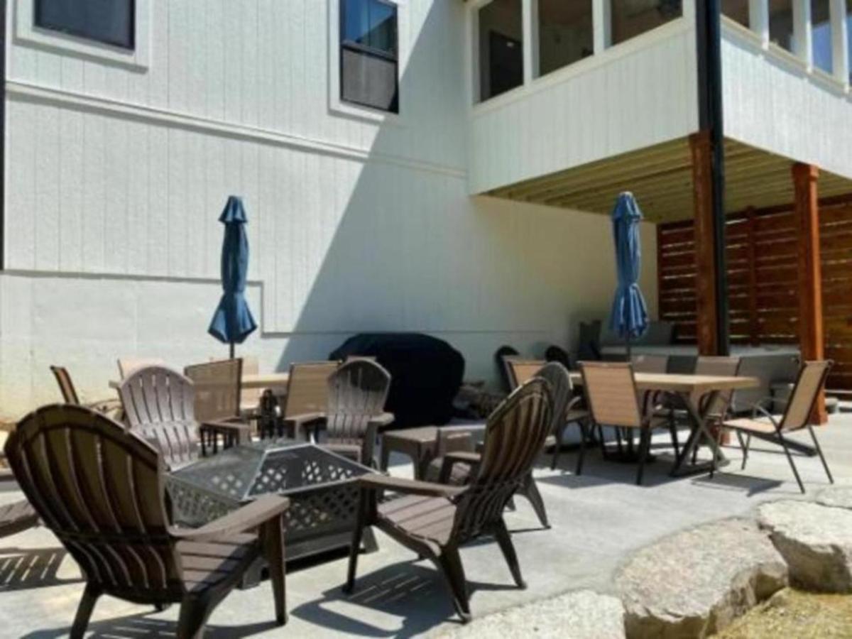 Premier Retreat With Hot Tub, Theater & Pool Table Vila Hollister Exterior foto
